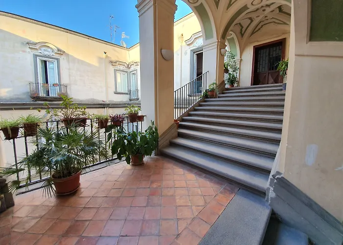 The Spanish Palace, Suites, Rooms, Apartments & Terraces Nápoles
